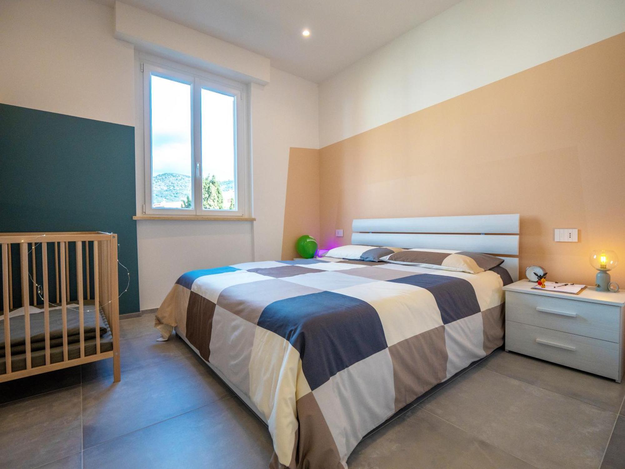 Babyaccomodation Family Bright Pietra Ligure Exterior foto
